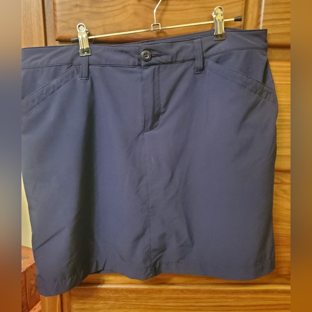Size 12 Eddie Bauer Skort